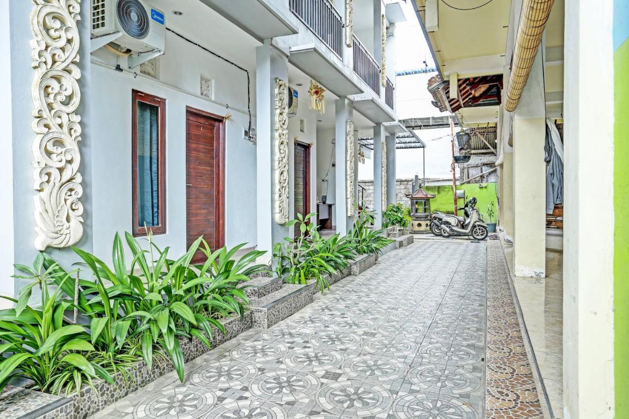 Oyo 91080 Kubu D&D Guesthouse Seminyak Buitenkant foto