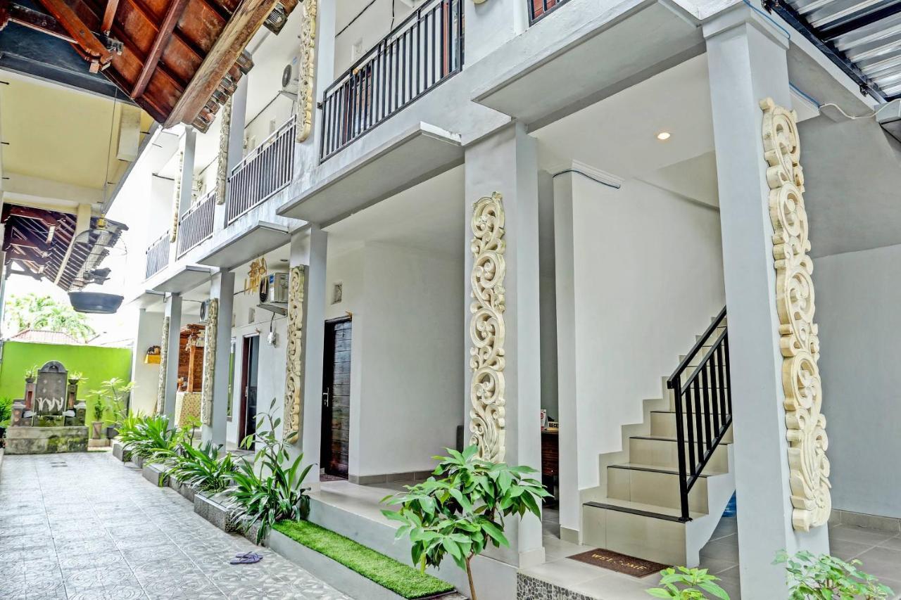 Oyo 91080 Kubu D&D Guesthouse Seminyak Buitenkant foto