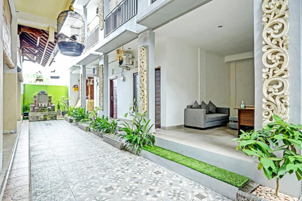 Oyo 91080 Kubu D&D Guesthouse Seminyak Buitenkant foto