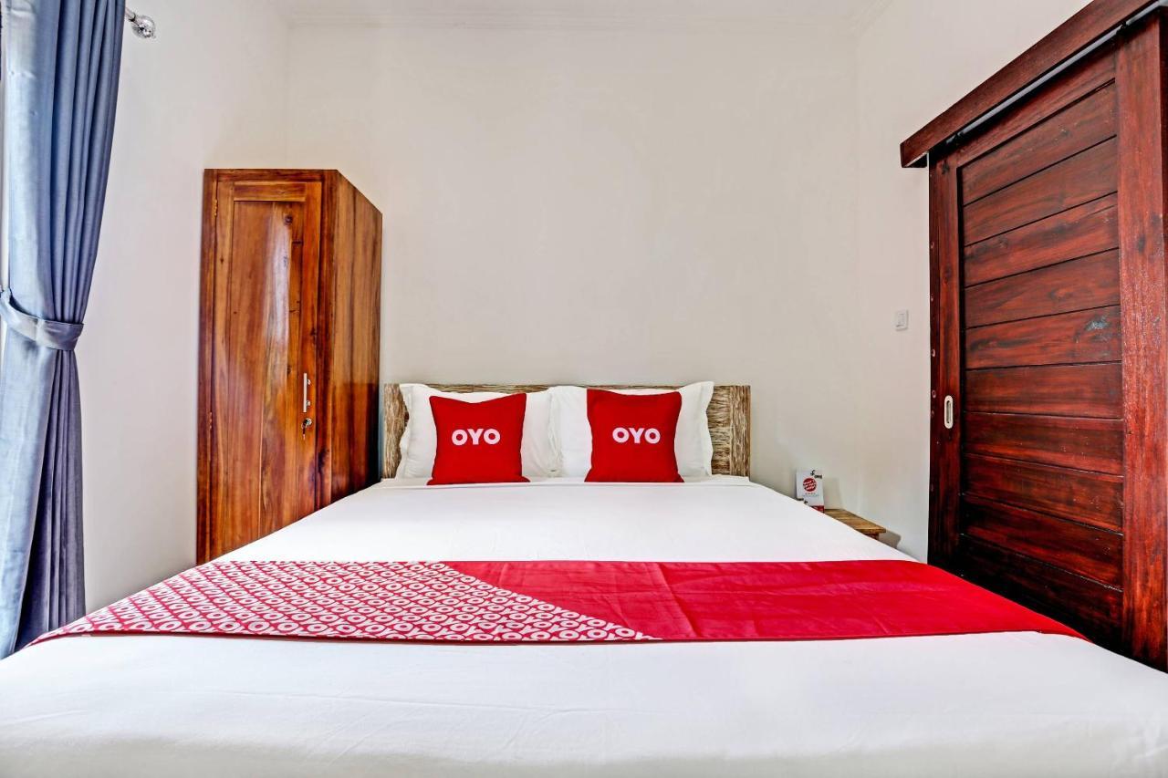 Oyo 91080 Kubu D&D Guesthouse Seminyak Buitenkant foto